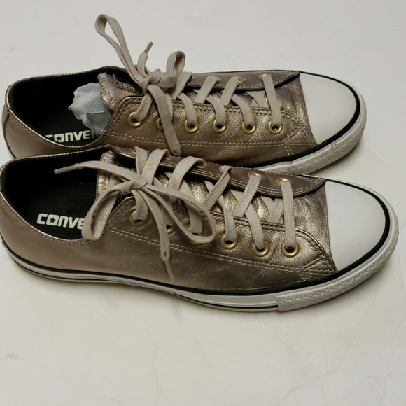 Converse Shoes - 💚💙Final price💚💙Gold Converse sneakers Size 9